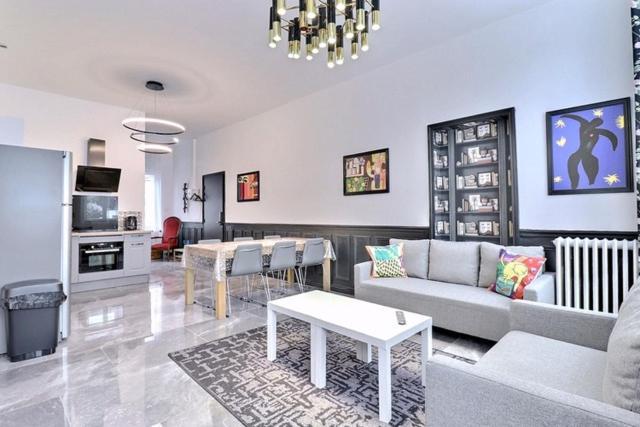 Le Cateau-Cambresis Les Appartements Fenelon מראה חיצוני תמונה