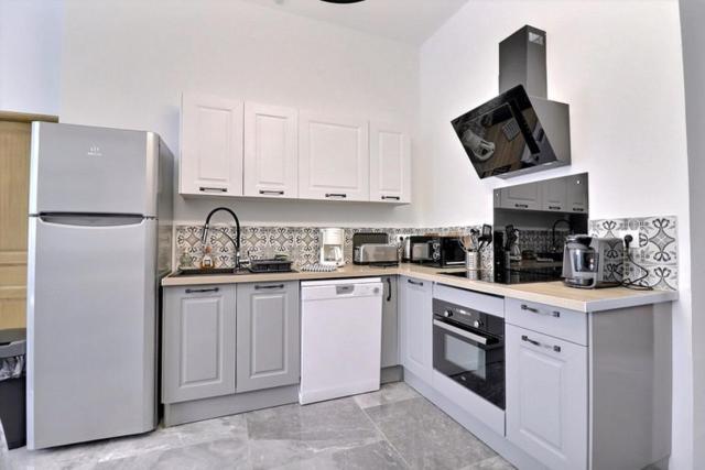 Le Cateau-Cambresis Les Appartements Fenelon מראה חיצוני תמונה