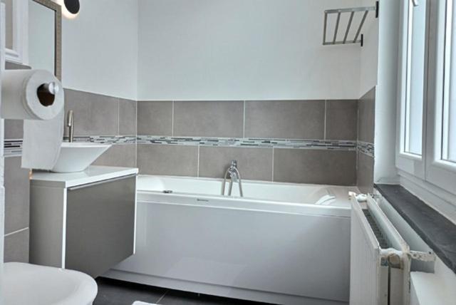 Le Cateau-Cambresis Les Appartements Fenelon מראה חיצוני תמונה