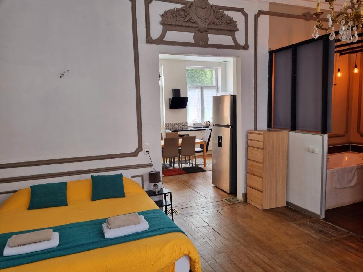 Le Cateau-Cambresis Les Appartements Fenelon מראה חיצוני תמונה